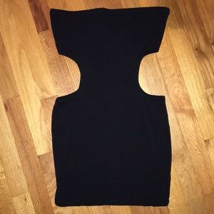 Black Side Cut-out Bodycon Dress